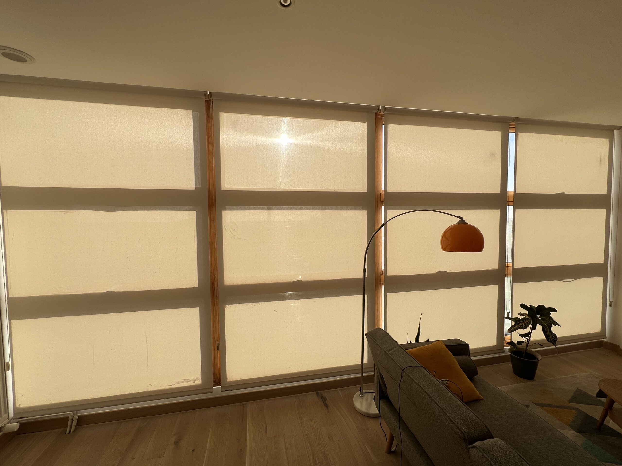 Stores intérieurs 47 IMG 3180 scaled