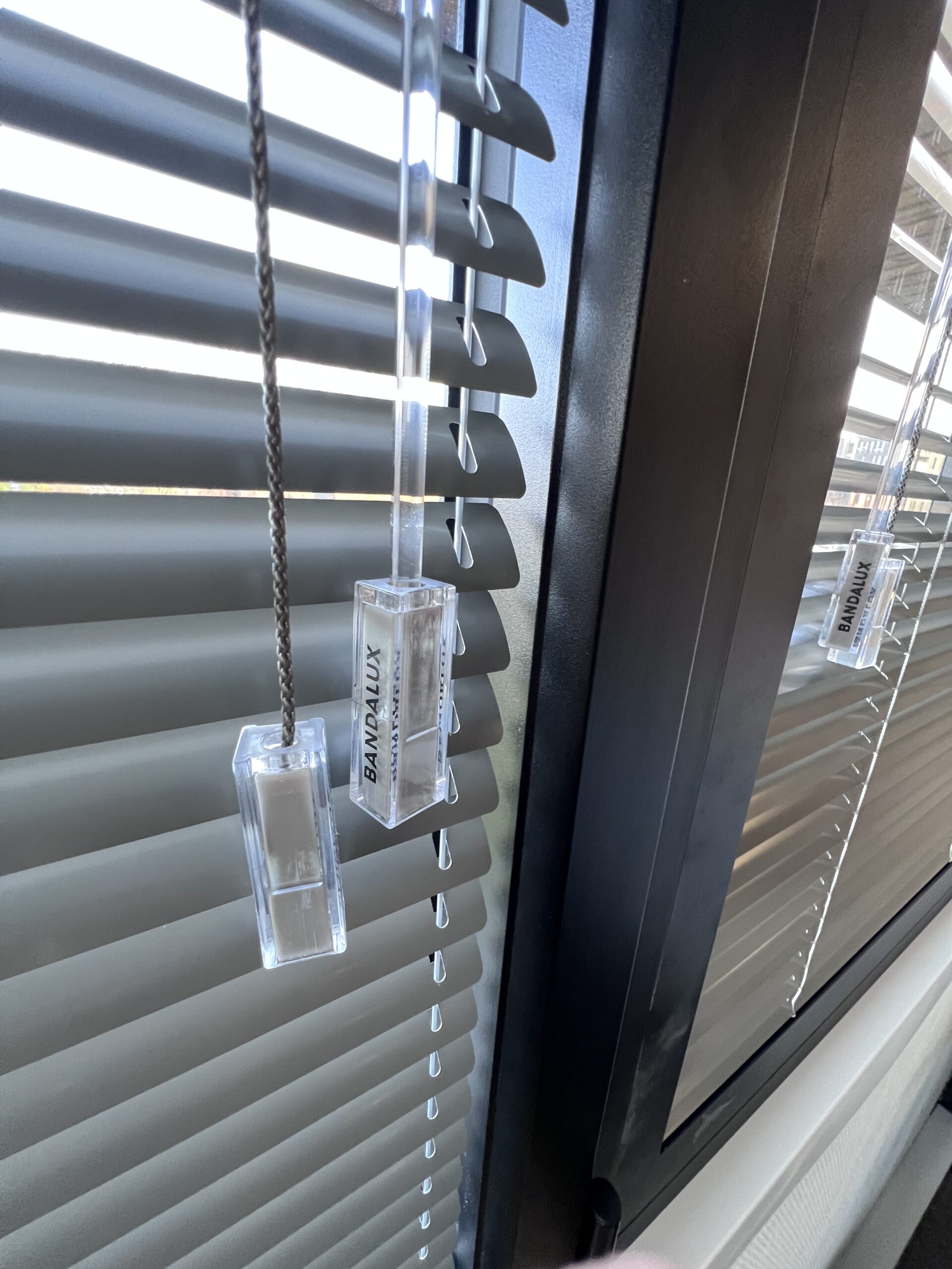 Stores intérieurs 26 IMG 5878 scaled