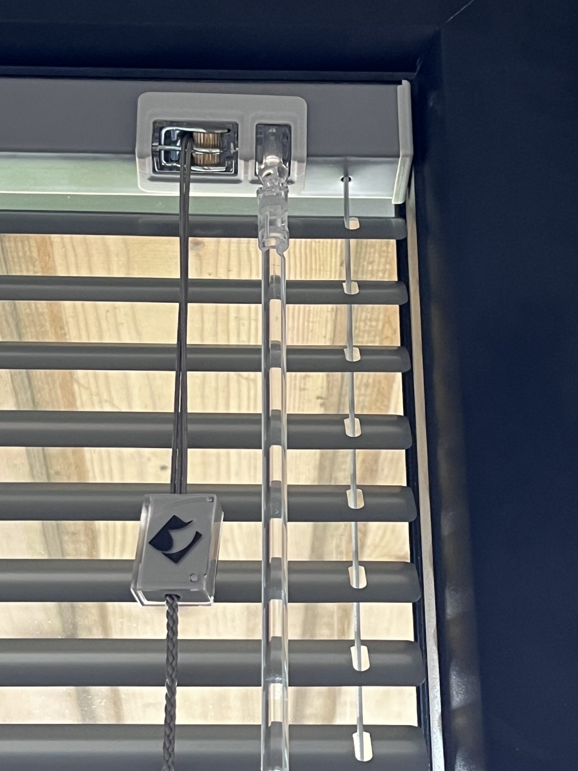 Stores intérieurs 25 IMG 5879 scaled