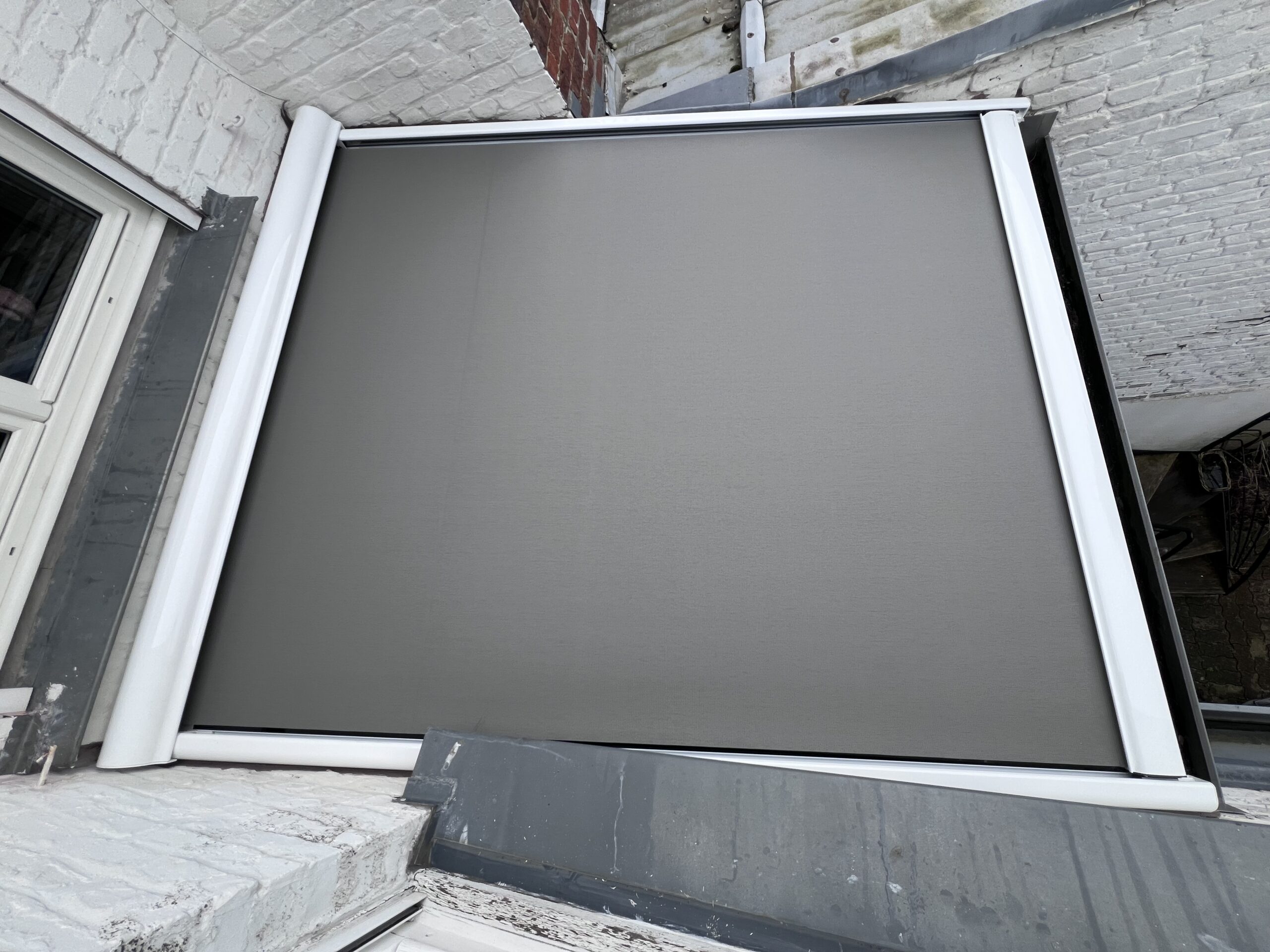 Stores extérieurs 27 IMG 6257 scaled