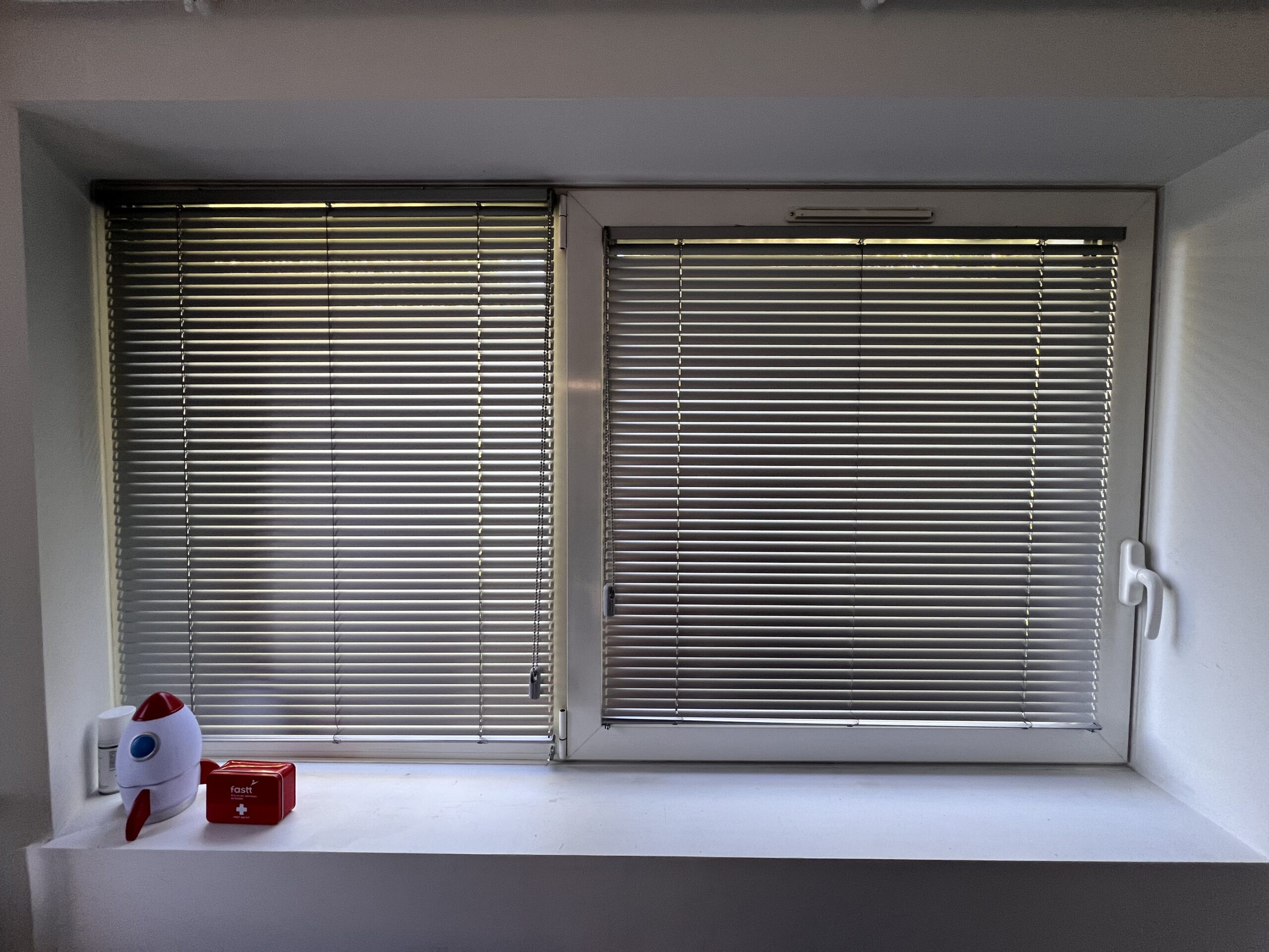 Stores intérieurs 16 IMG 7481 scaled