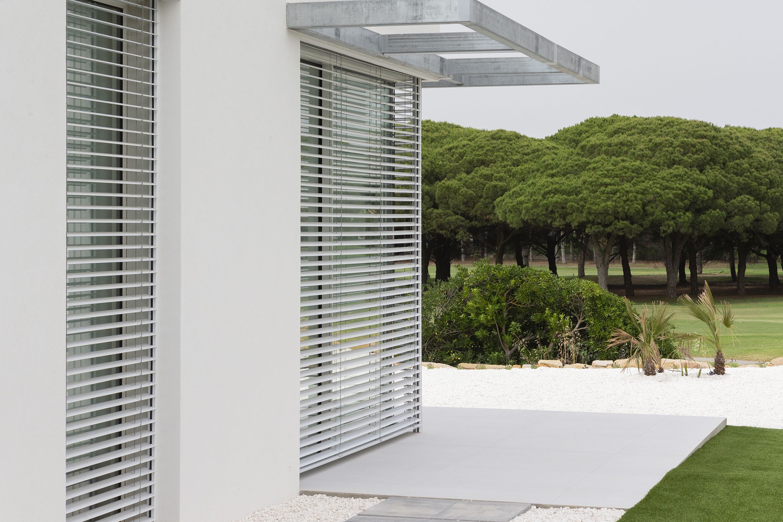 Stores extérieurs 39 brise soleil orientable 2