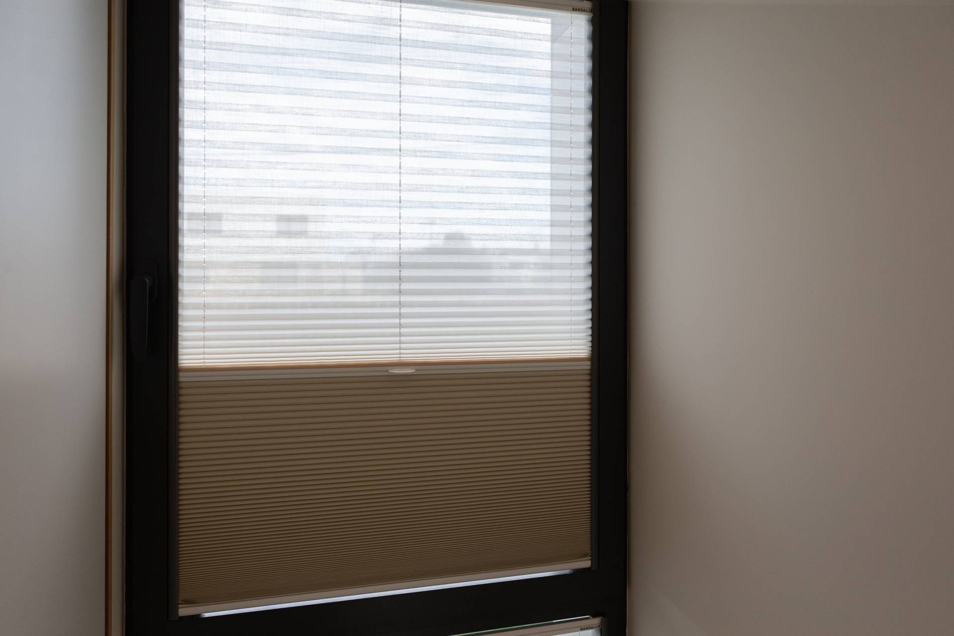 Stores intérieurs 67 store plisse 1