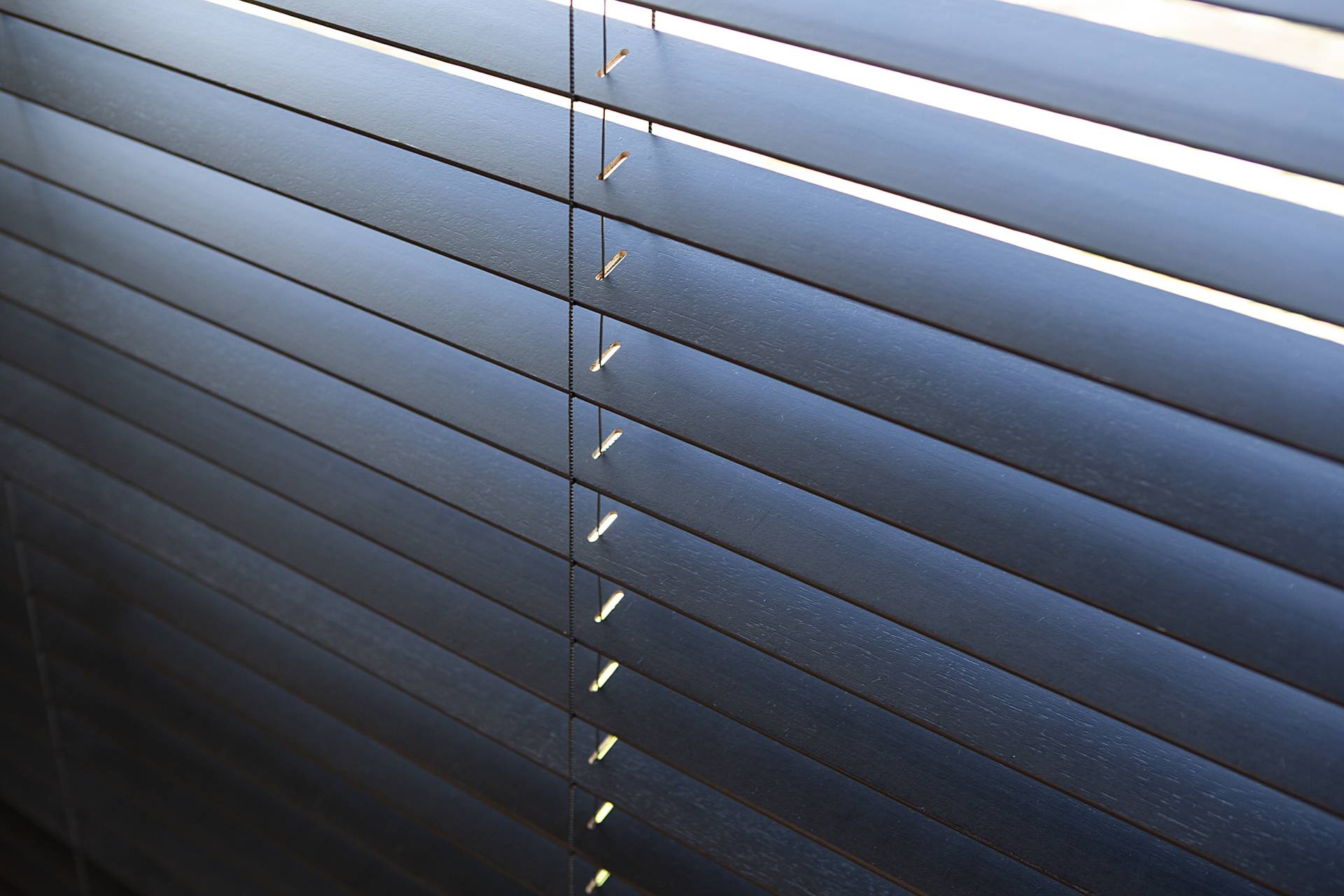 Stores intérieurs 39 store venitien bois 1