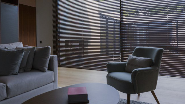 Stores intérieurs 3 store venitien bois edited