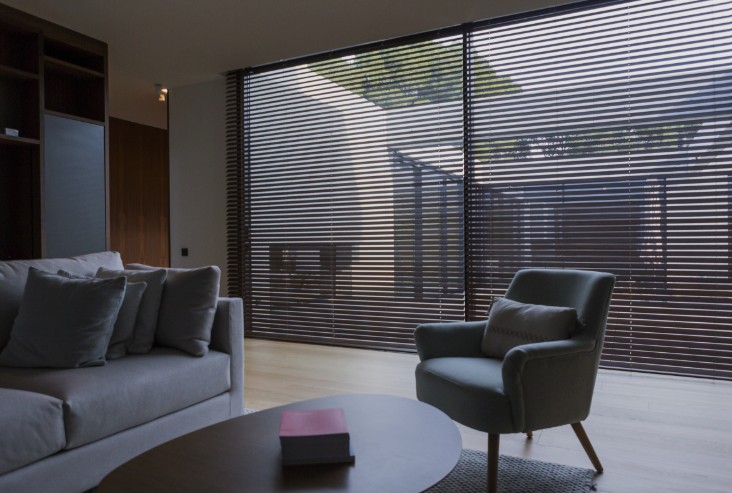 Stores intérieurs 36 store venitien bois